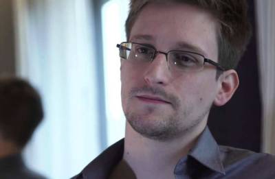 «Apple переходит барьер»: Сноуден сообщил о новой опасной технологии США