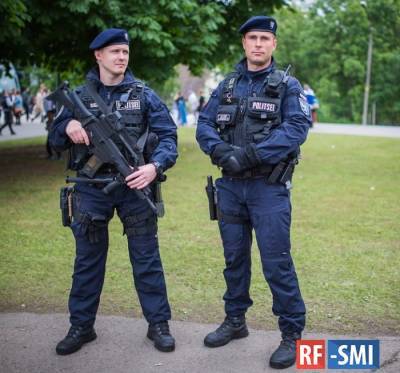 Непривитых полицейских в Эстонии предлагают лишать мизерных премий