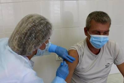 В Тюменской области начали ставить прививки от гриппа