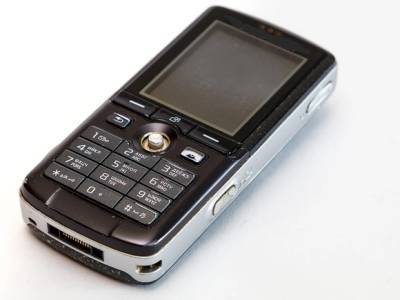 Кнопочные телефоны «уличили» в тайной отправке платных SMS