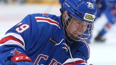 Мичков стал первым хоккеистом 2004 года рождения, который вышел на лёд в матче КХЛ