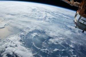 Астронавты из Китая показали невероятное фото Земли
