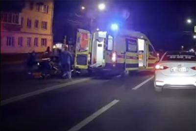 В Чебоксарах пьяный водитель сбил пешехода и въехал в остановку