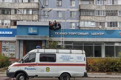 Мужчина, разбившийся на улице Есенина в Рязани, чинил крышу