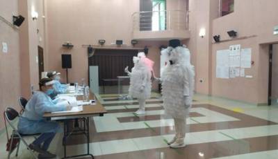 В Кузбассе на избирательный участок пришло семейство фьеков