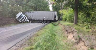 В Польше грузовик врезался в микровавтобус — погибли 2 украинцев