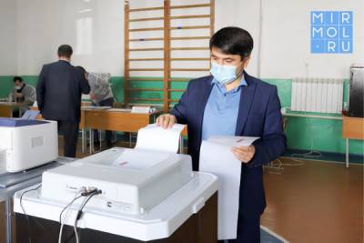 Глава Табасаранского района Магомед Курбанов и его заместители приняли участие в выборах