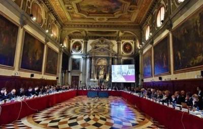 Венецианская комиссия приняла законопроект об олигархах для предоставления заключения