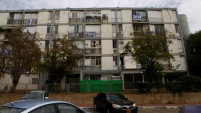 Скандал: 1500 квартир социального жилья отданы под мечети, синагоги и клубы