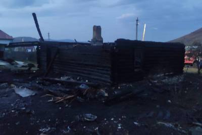 В Башкирии в сгоревшем доме обнаружено тело подростка
