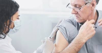 В Италии начали предлагать третью дозу вакцины от коронавируса уязвимым группам населения