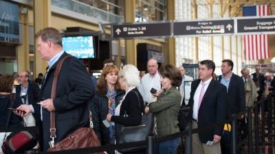 В ближайшем к Вашингтону аэропорту усиливают меры безопасности перед акцией сторонников Трампа
