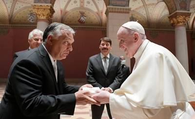 TAC: Европу спасет пророссийский венгр Орбан, а не слабак Папа Франциск