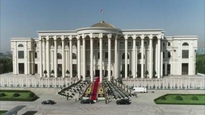 Александр Лукашенко принимает участие в саммитах в Таджикистане
