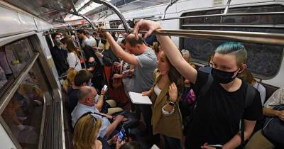 Россиянка спасла пассажирку от «агрессивного амбала» в московском метро