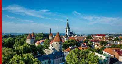 Как вакцинированным россиянам попасть в Эстонию, пояснили эксперты