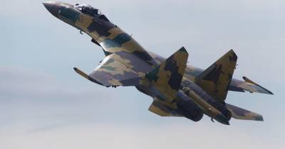 Названы преимущества Су-35 над французским "Рафалем" в воздушном бою