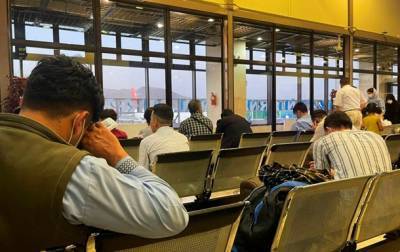 Международный аэропорт Кабула официально возобновил работу - СМИ