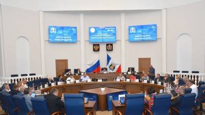 Новгородская областная Дума станет шестипартийной