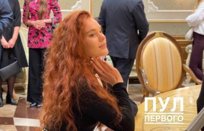 Участницы конкурса «Мисс-Беларусь» и их семьи посетили Дворец Независимости