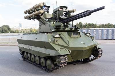 Россия впервые применила боевые роботы для помощи военным на учениях