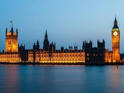 Экс-министр Крауч обвинила британских депутатов в пьянстве на рабочем месте