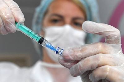 В Минздраве рассказали о перерыве между вакцинами от коронавируса и гриппа