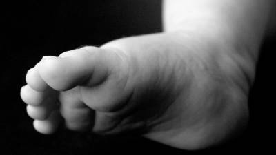 Женщина утопила новорожденную дочку в ведре и попала в больницу в Ленобласти