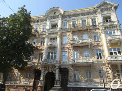 Одесский «зефирно-резной» дом на Гоголя станет памятником архитектуры «целиком» (фото)