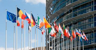 Европарламент выступил за признание однополых браков во всем ЕС