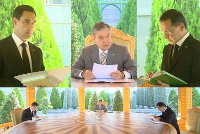 Бердымухамедов обсудил с сыном и министром финансов подготовку Госбюджета на 2022 год