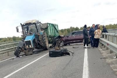 В Ярославской области авария на мосту заблокировала движение по трассе