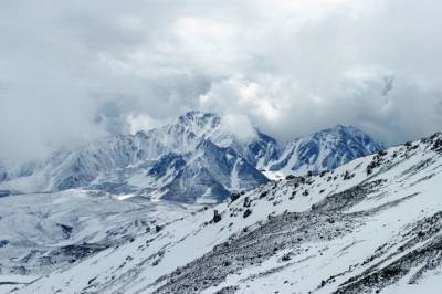 Найден американский альпинист, потерявшийся на Эльбрусе на высоте пять тысяч метров