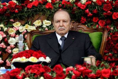 Умер экс-президент Алжира, 20 лет находившийся у власти