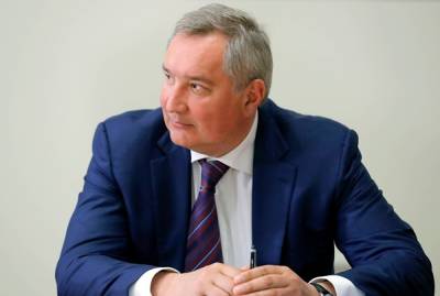 Рогозин попросил не отправлять ему «идиотские смайлики»