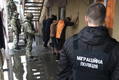 На Днепропетровщине полицейские освободили из рабства еще 60 человек
