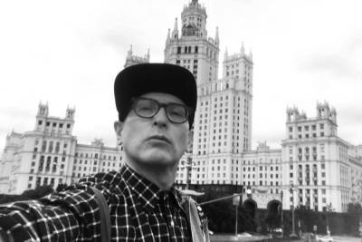 Андрей Бартенев покинул пост куратора галереи «ЗДЕСЬ на Таганке»