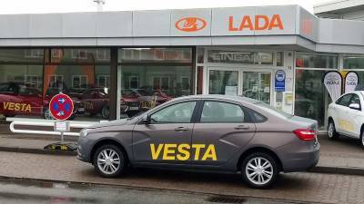 Продажи Lada в странах ЕС упали на 40%