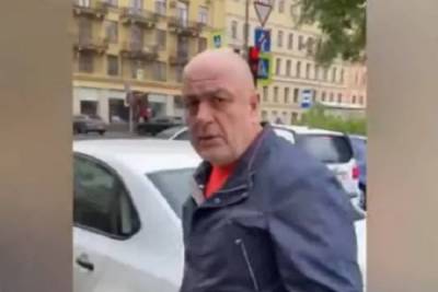 Водитель соцтакси в Петербурге напал на пенсионерку: итог – дело о хулиганстве и отказ города работать с «Такси блюз»