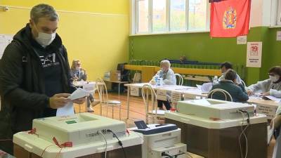 В России продолжается второй день голосования на выборах в Госдуму