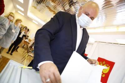 Губернатор Кузбасса проголосовал на выборах в Госдуму России