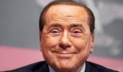 Берлускони скоро 85 лет: он увлечен политикой и любит молодых девушек