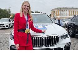 Олимпийские автомобили от Путина снова выставляют на продажу