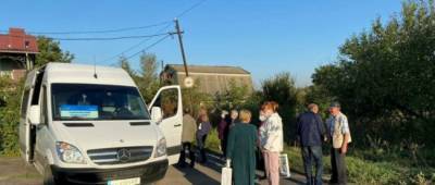 На Донетчине и Луганщине запустили 18 социальных автобусов для жителей прифронтовой зоны
