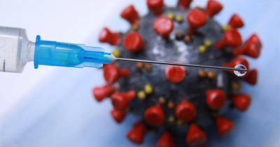 Ученые выяснили, помогает ли прививка от гриппа против коронавируса
