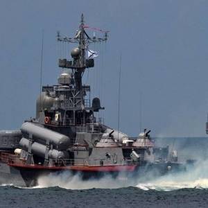 В РФ начали крупные учения флота в Черном море