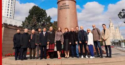 Возле памятника Столыпину в Москве прошло торжественное мероприятие