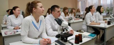 933 медработника из разных регионов России трудоустроились на Сахалине за два года