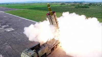 Премьер Японии счел пуски ракет КНДР «угрозой нацбезопасности»