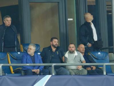 Коломойский засветился на футбольном матче в Киеве – журналист